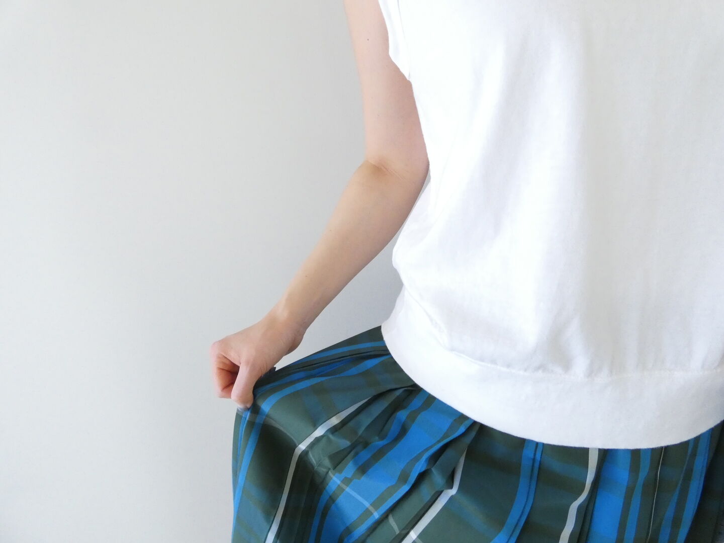 grin(グリン) マナプール天竺スリーブレスプルオーバーの商品画像5