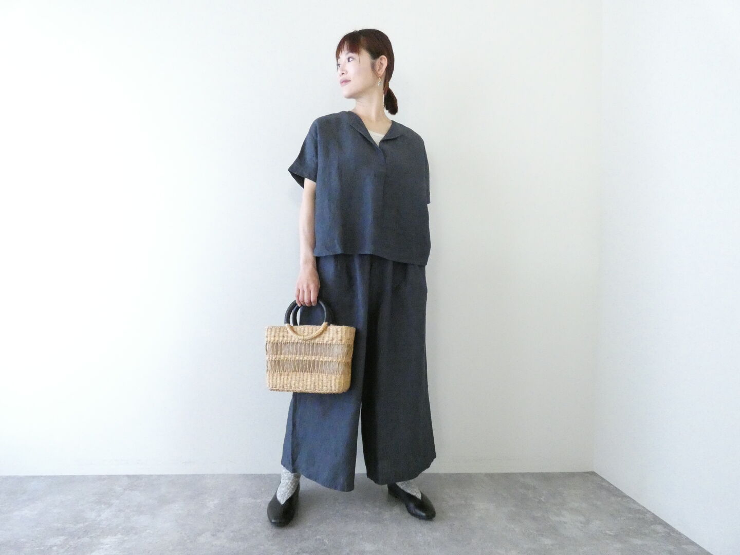 evam eva(エヴァムエヴァ) linen tuck pullover　リネンタックプルオーバーの商品画像1