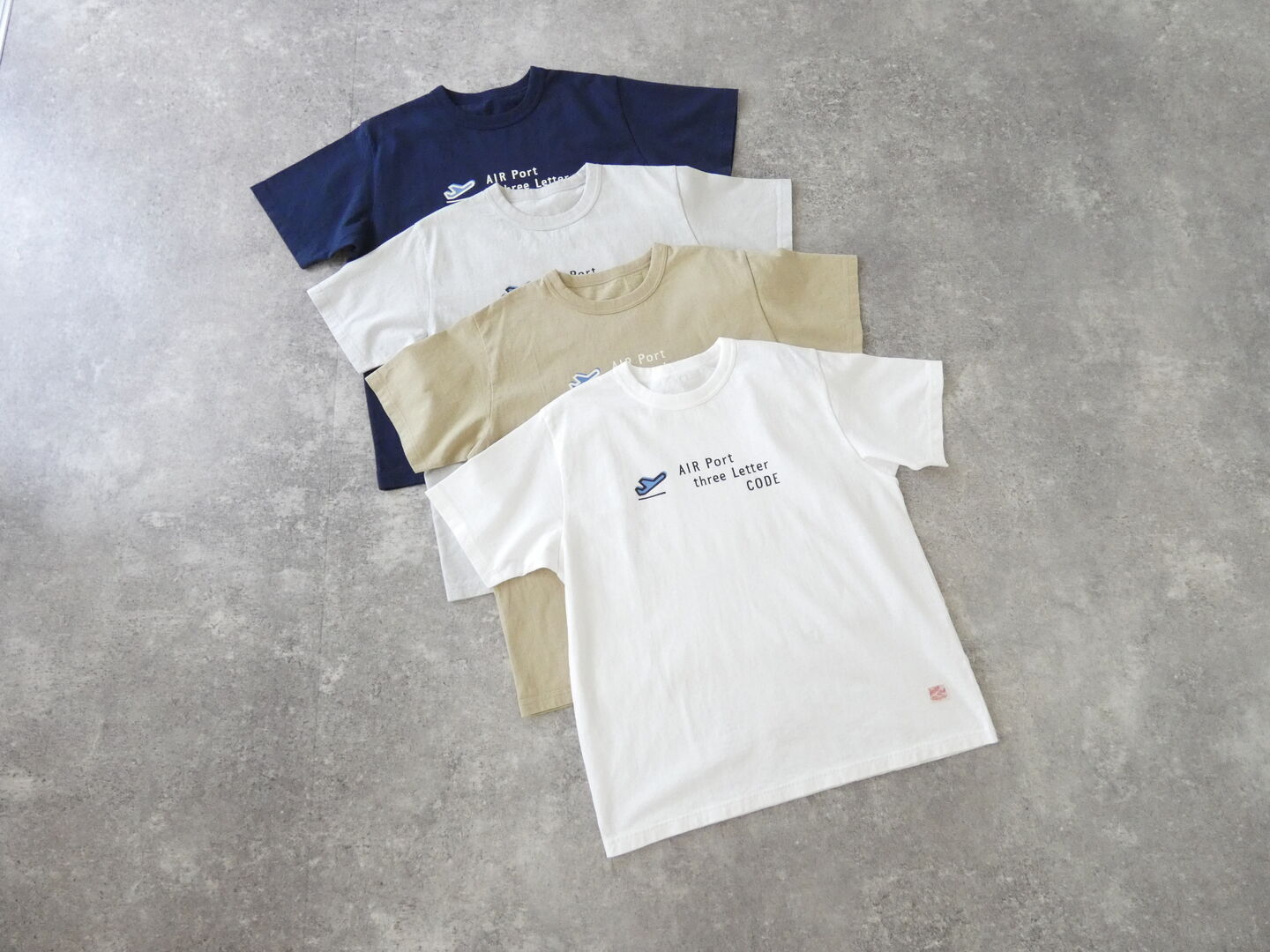 快晴堂(かいせいどう) SPACEMOO別注カラー 半袖UNI-Tシャツ  ロゴT Around the World B柄「エアーポート3レター」COMFORT FIT-sizeの商品画像3
