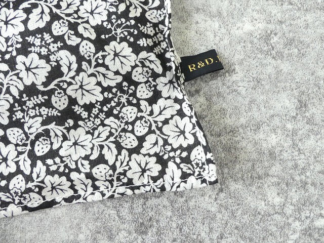 R&D.M.Co-(オールドマンズテーラー) LITTLE WILD BERRY COTTON LAWN BANDANNAの商品画像22