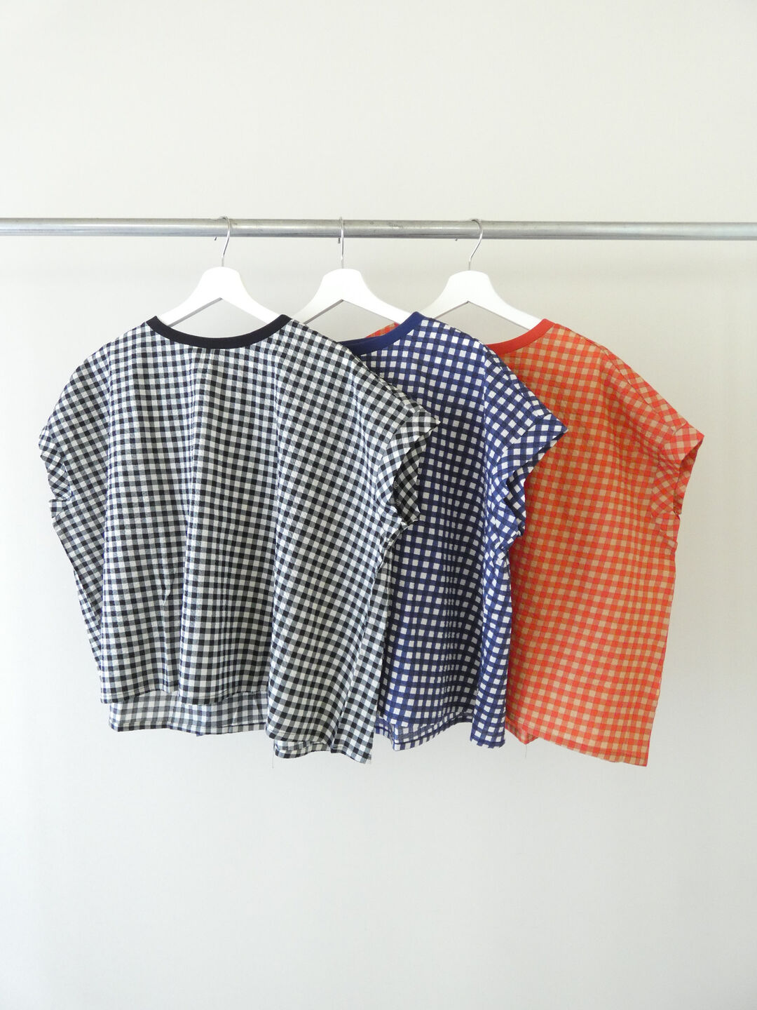 PAR ICI(パーリッシィ) ギンガムチェックバックギャザーTブラウスの商品画像10