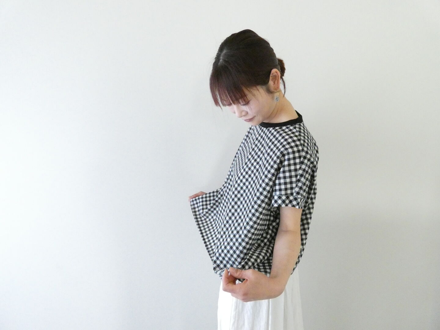 PAR ICI(パーリッシィ) ギンガムチェックバックギャザーTブラウスの商品画像2