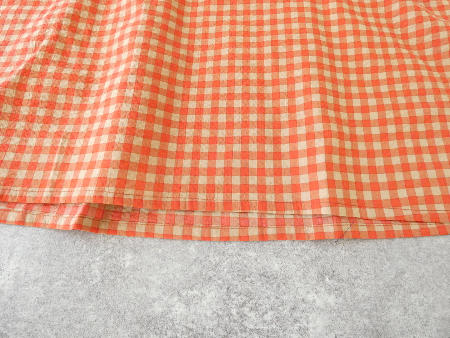 PAR ICI(パーリッシィ) ギンガムチェックバックギャザーTブラウスの商品画像33