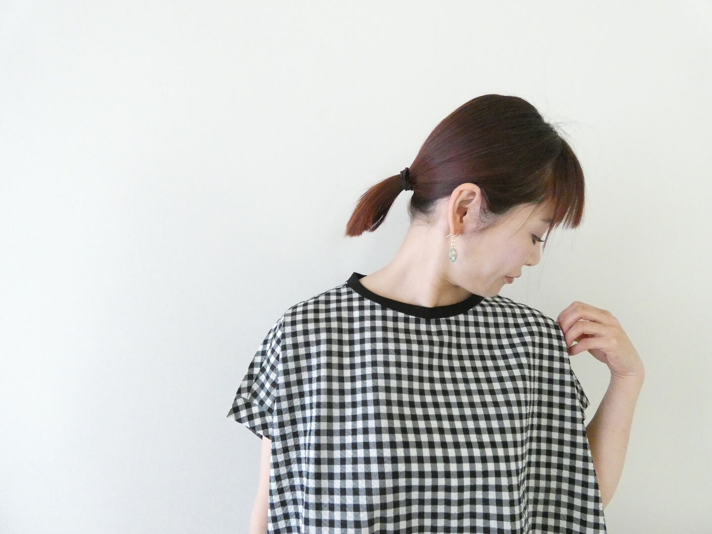 PAR ICI(パーリッシィ) ギンガムチェックバックギャザーTブラウスの商品画像4
