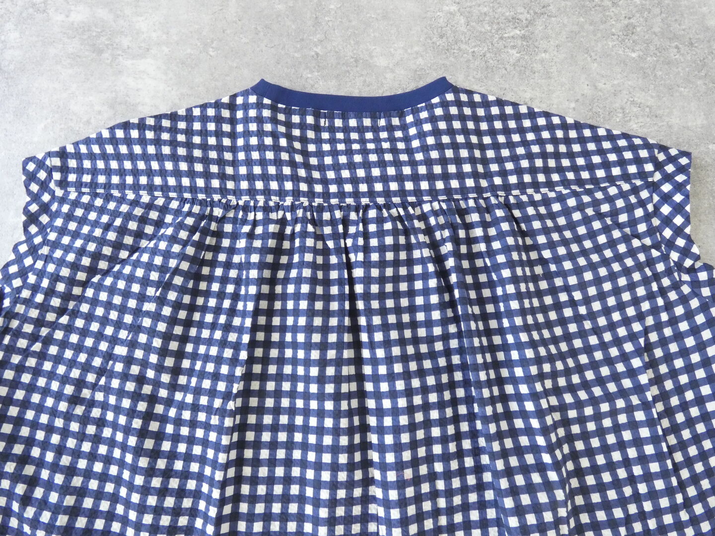 PAR ICI(パーリッシィ) ギンガムチェックバックギャザーTブラウスの商品画像48