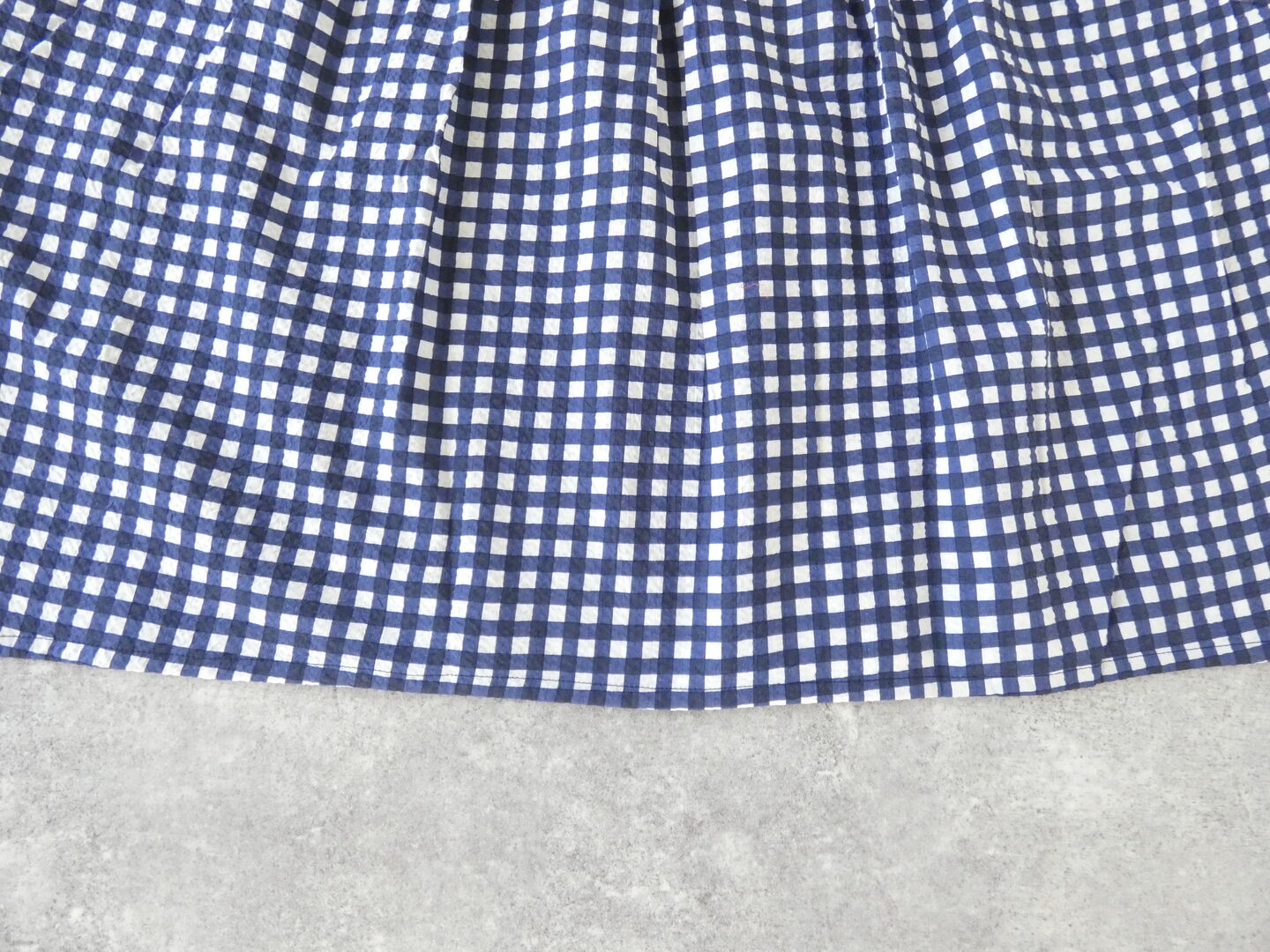 PAR ICI(パーリッシィ) ギンガムチェックバックギャザーTブラウスの商品画像49