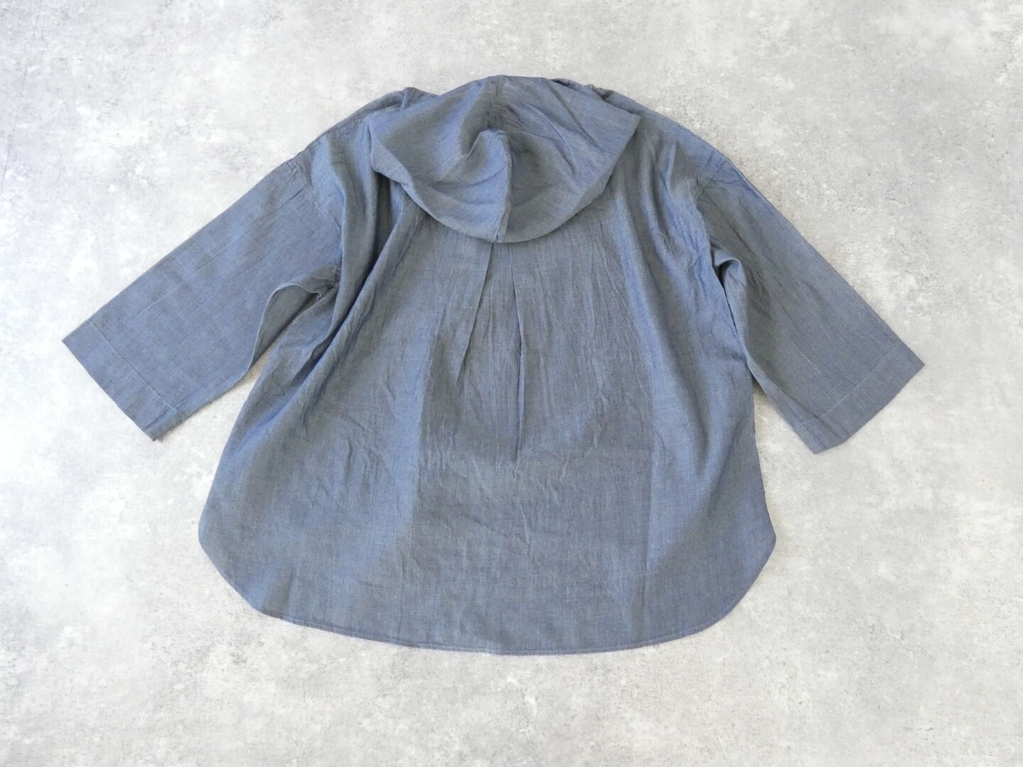 prit(プリット) インディゴシアーデニムフードプルオーバーシャツの商品画像12