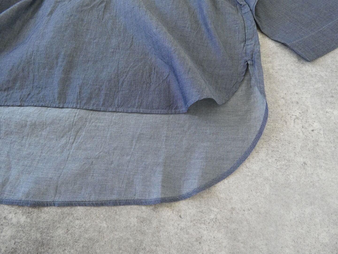 prit(プリット) インディゴシアーデニムフードプルオーバーシャツの商品画像24