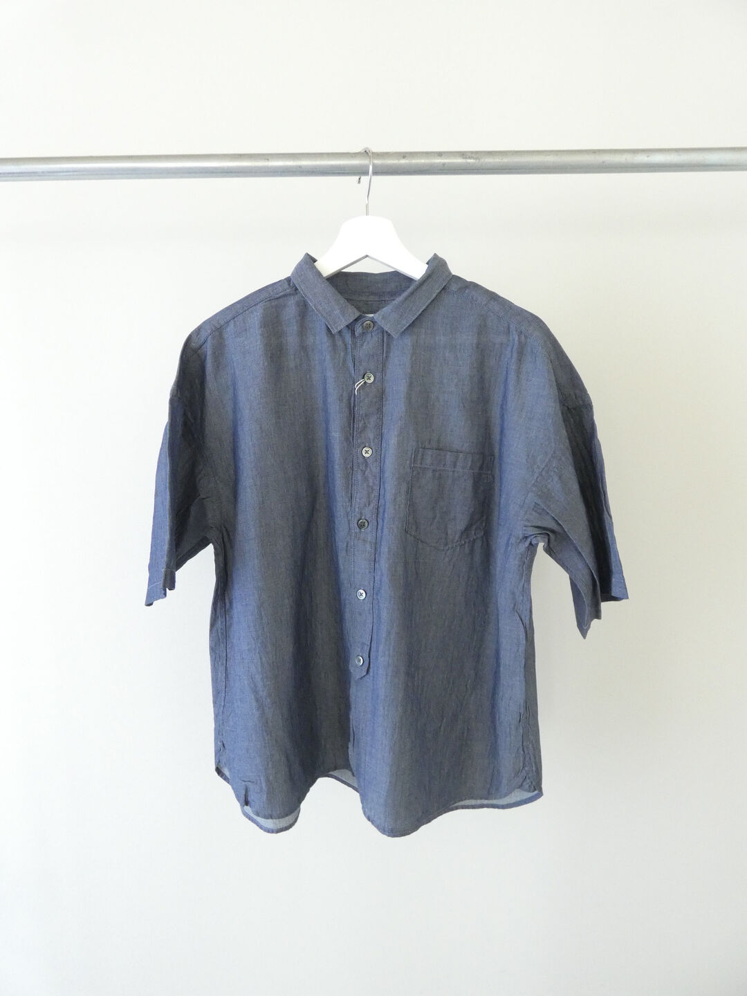prit(プリット) インディゴシアーデニム5分袖レギュラーカラーシャツの商品画像10