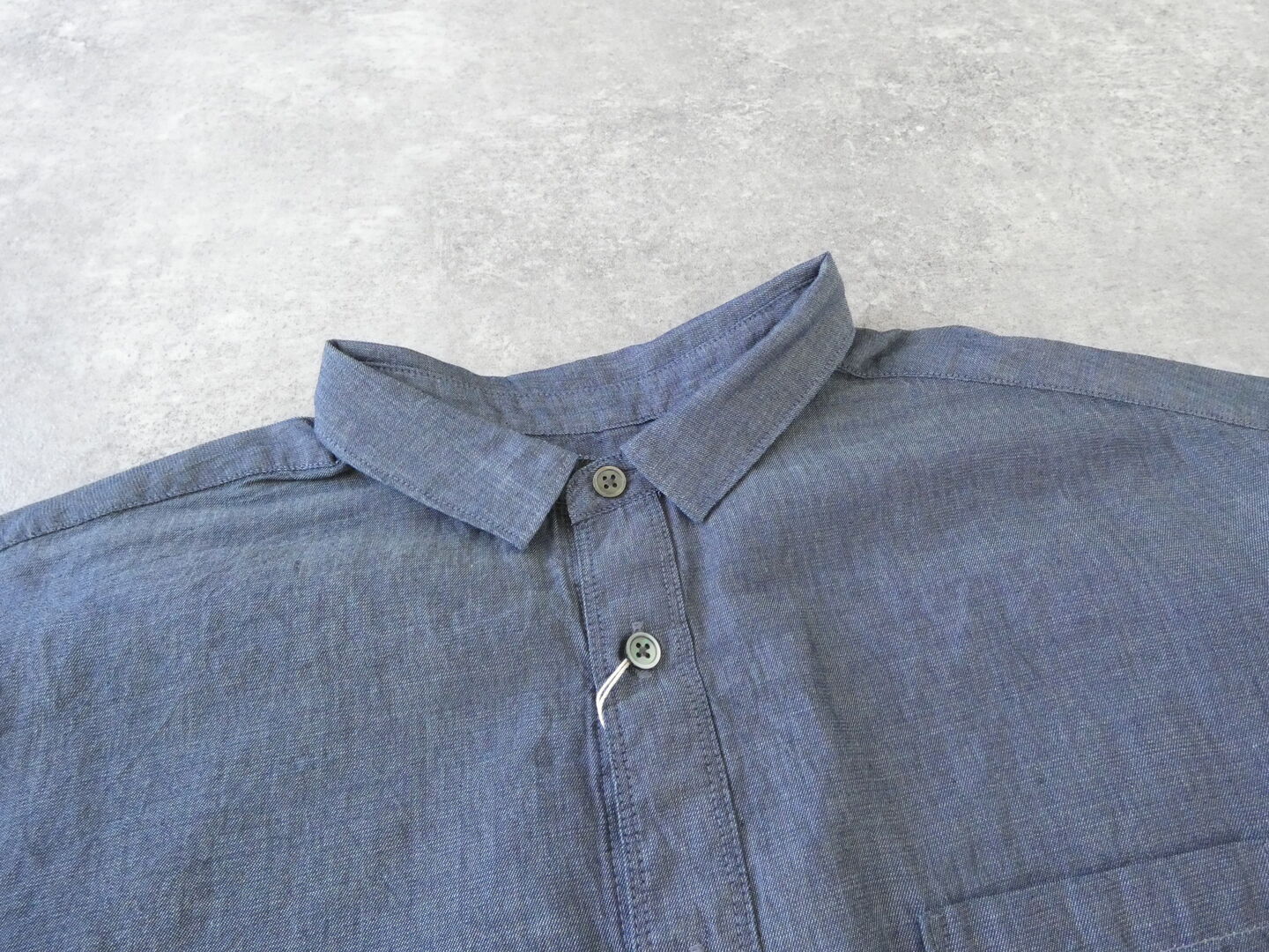 prit(プリット) インディゴシアーデニム5分袖レギュラーカラーシャツの商品画像21