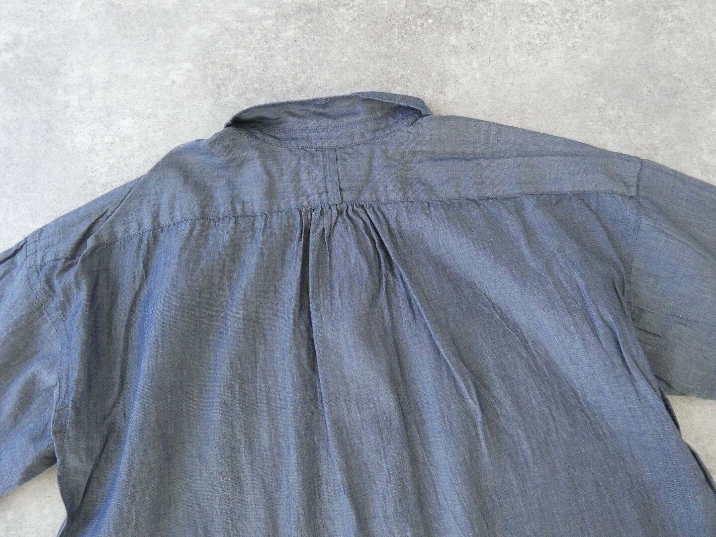 prit(プリット) インディゴシアーデニム5分袖レギュラーカラーシャツの商品画像26