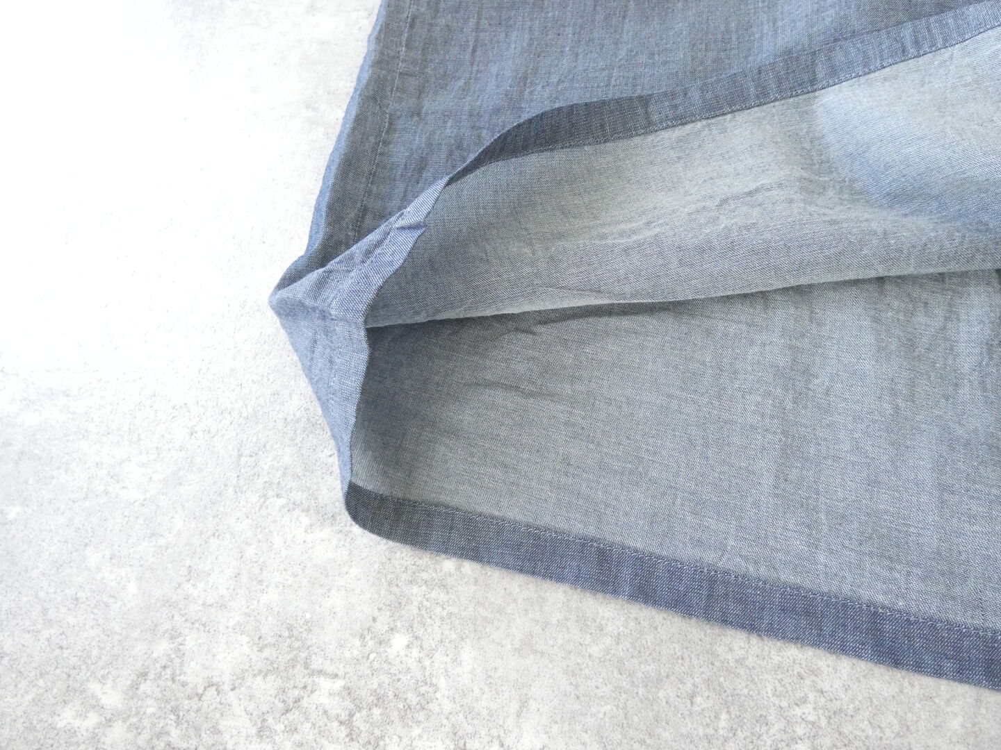 prit(プリット) インディゴシアーデニムスリーブレススタンドカラーシャツの商品画像25