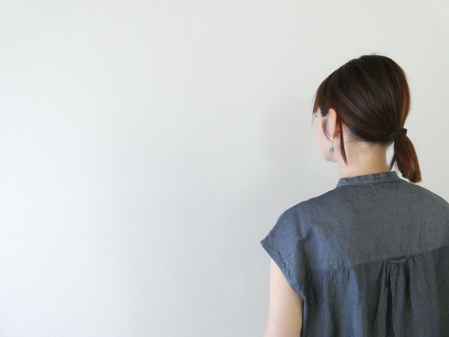 prit(プリット) インディゴシアーデニムスリーブレススタンドカラーシャツの商品画像6