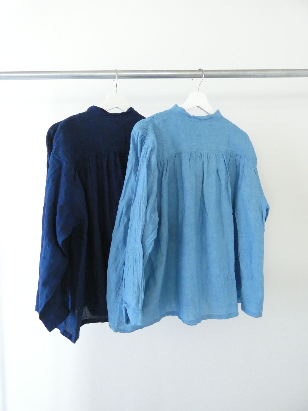 ichiAntiquite's(イチアンティークス) インディゴギャザーシャツの商品画像11