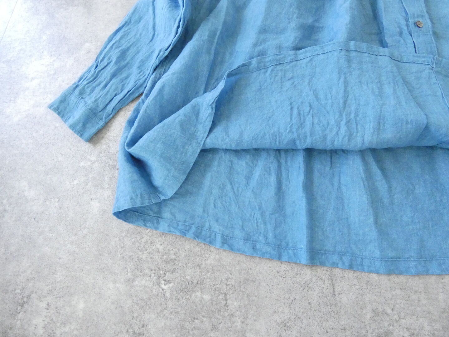 ichiAntiquite's(イチアンティークス) インディゴギャザーシャツの商品画像33