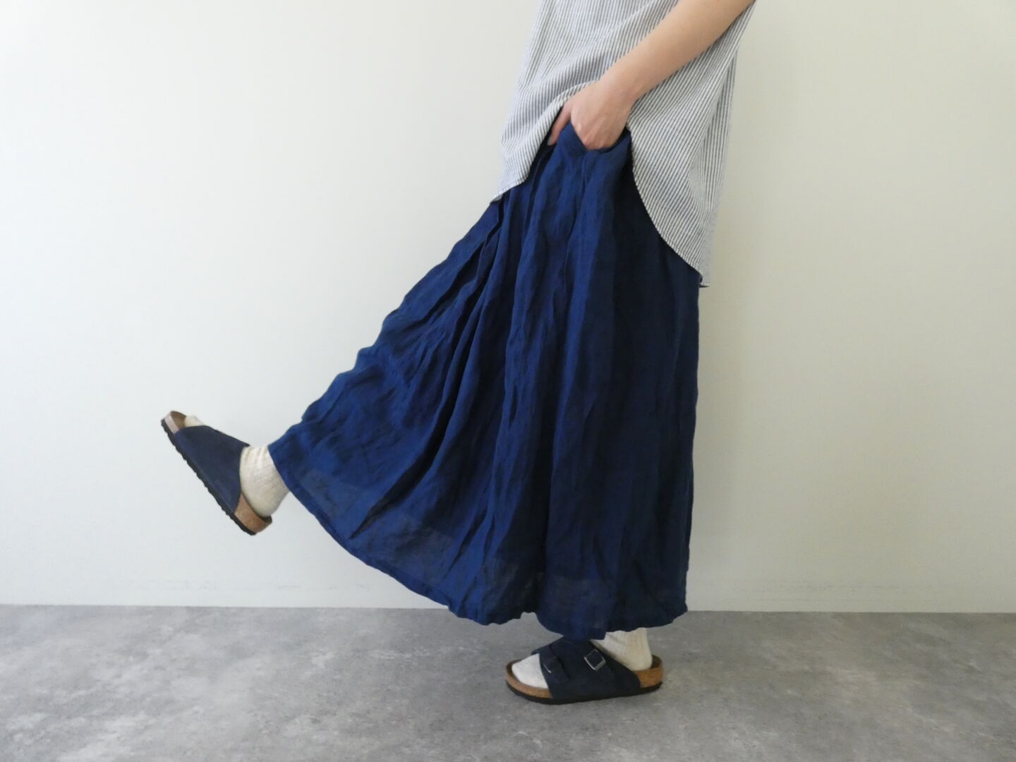 ichiAntiquite's(イチアンティークス) インディゴギャザースカートの商品画像6