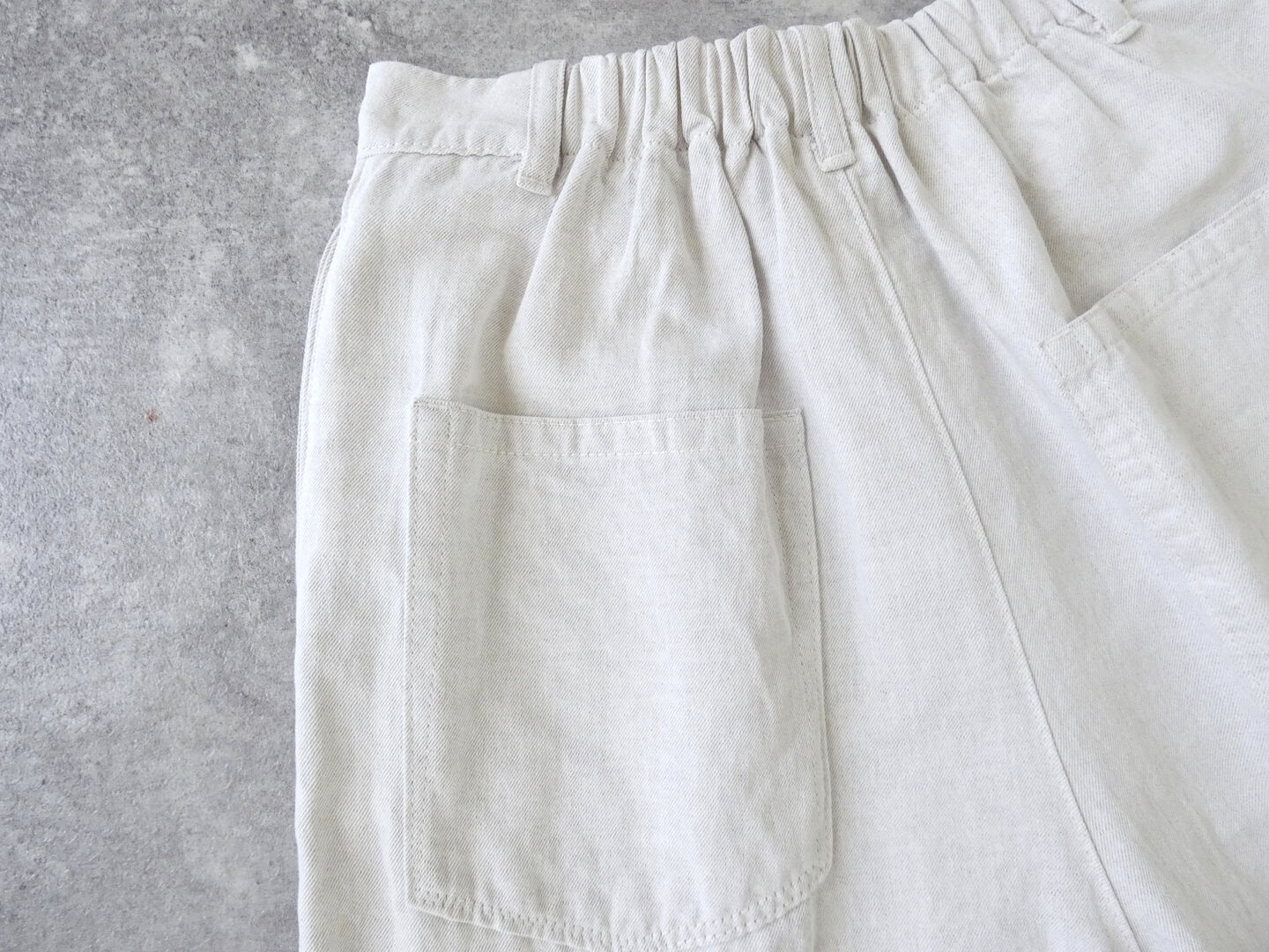 yuni(ユニ イズ ライク ア フラワー トゥー ミー) Cotton Linen denim back gum パンツの商品画像49