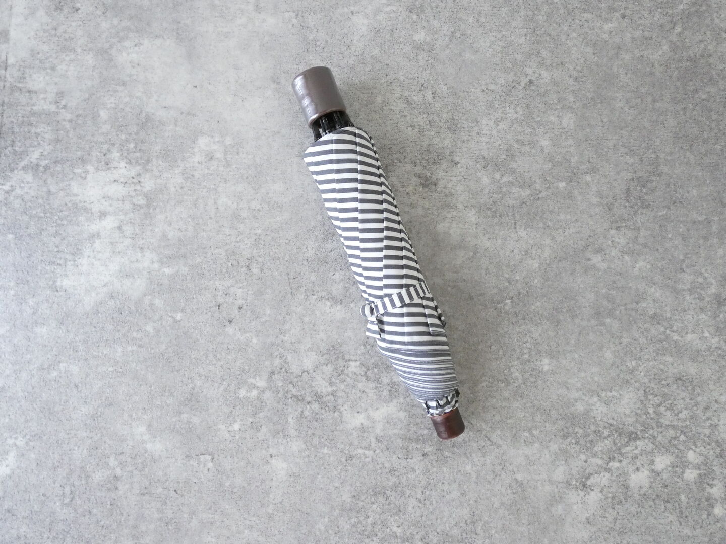 homspun(ホームスパン) タイプライター折り畳み傘　晴雨兼用傘　UVカット　撥水加工の商品画像3