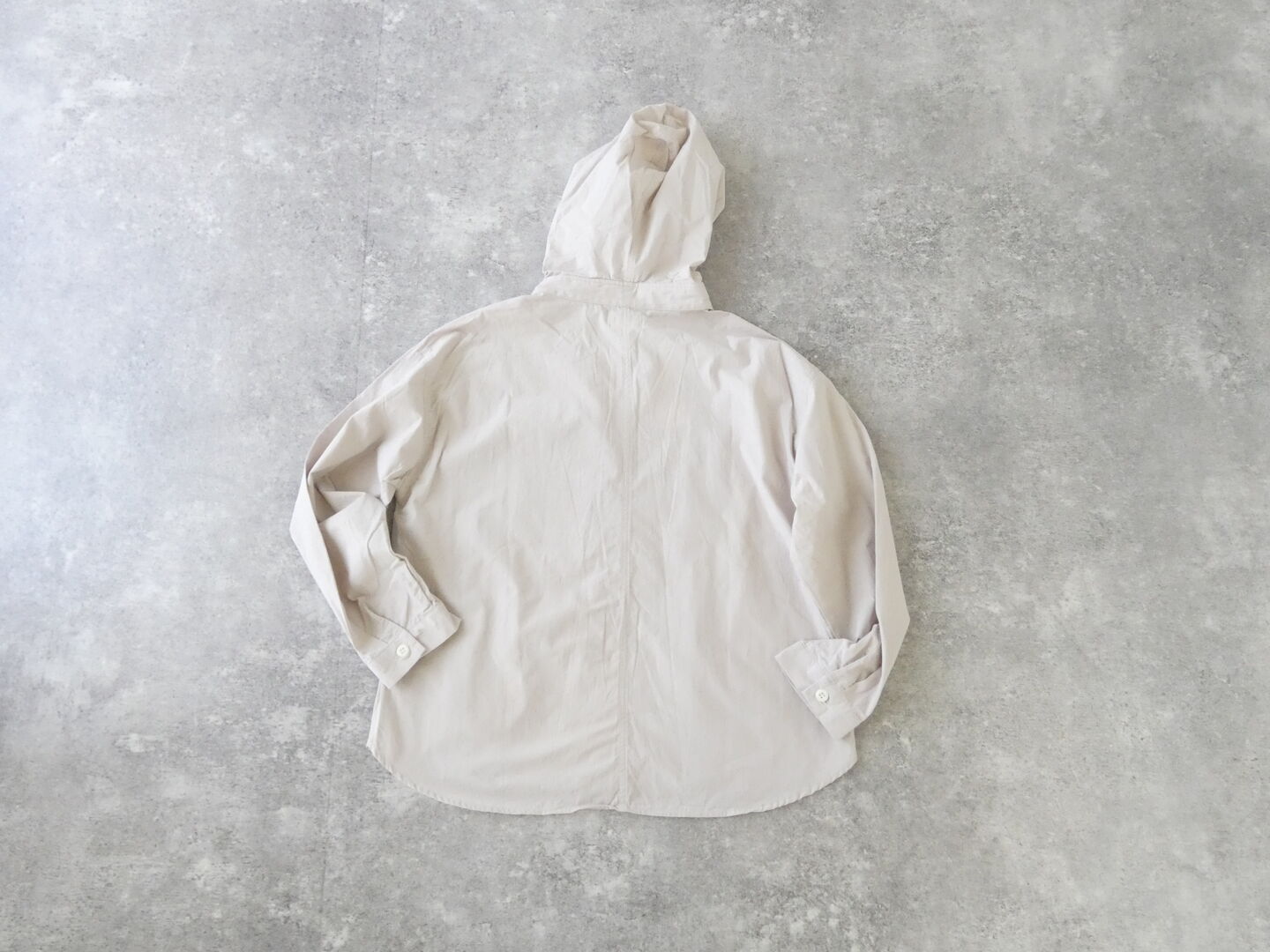 BLUE LAKE MARKET(ブルーレイクマーケット) ヴィンテージポプリン　ヘムラウンドフーディの商品画像11