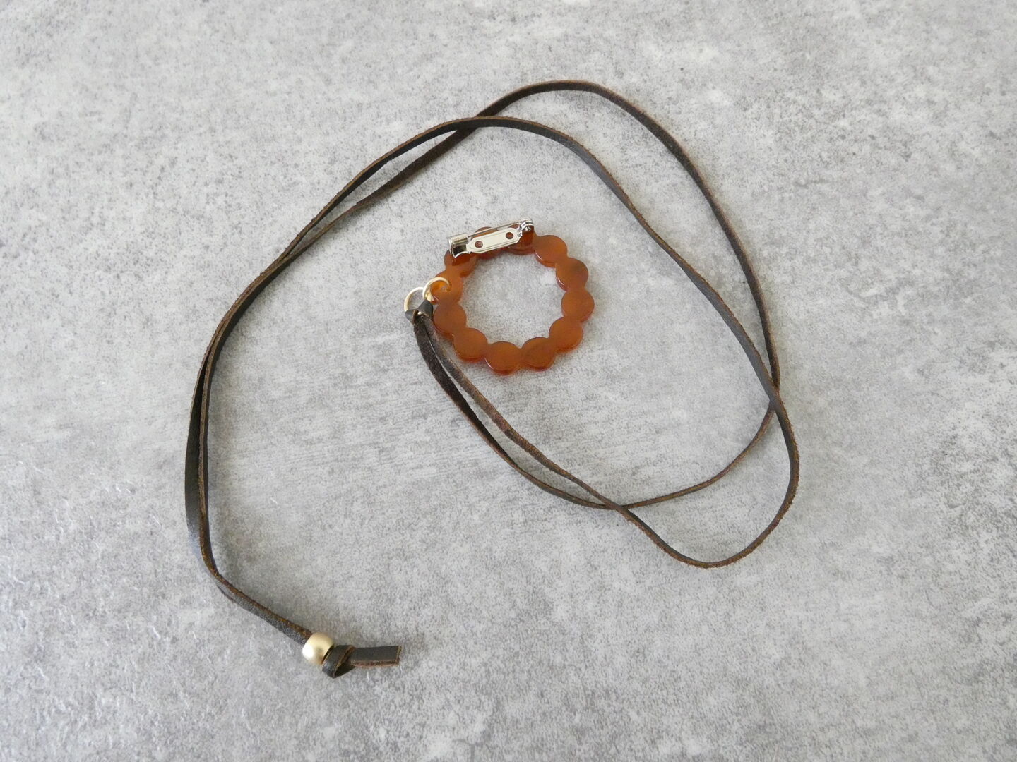 H(ホーク) ブローチにもなるサークルドットネックレスの商品画像10