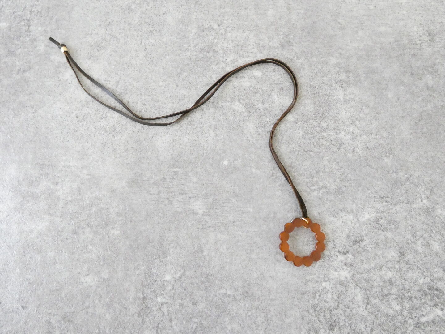 H(ホーク) ブローチにもなるサークルドットネックレスの商品画像2