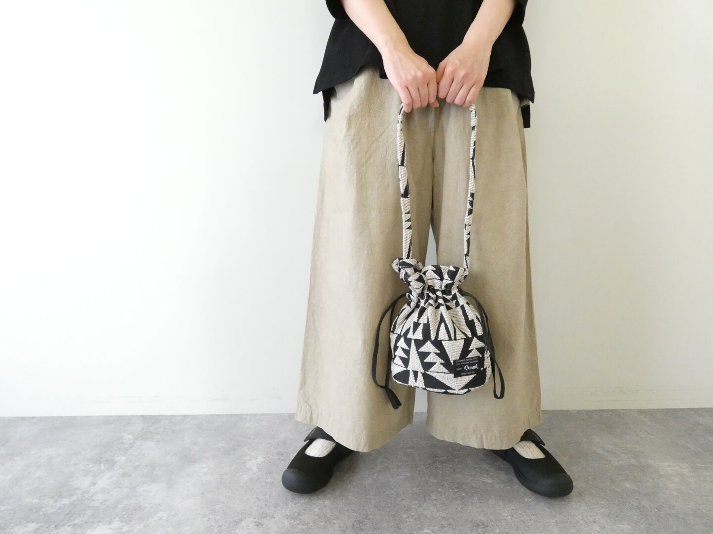 H(ホーク) 幾何学柄巾着BAGの商品画像5