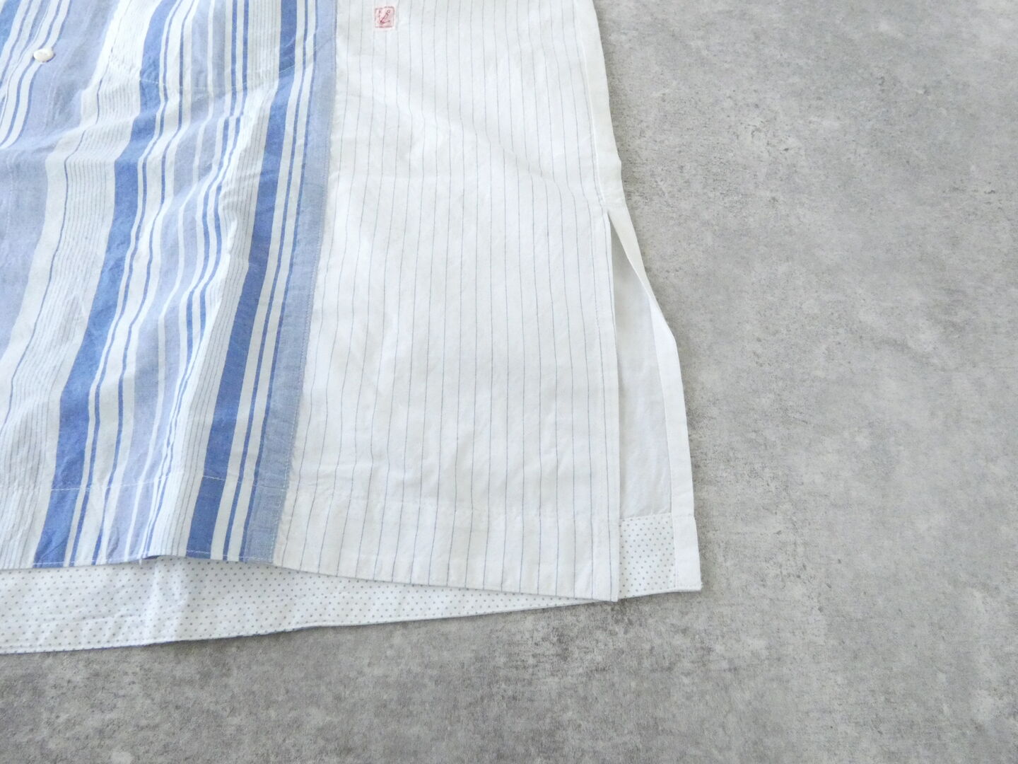 快晴堂(かいせいどう) 風をはらんでスゥイングする・ブルーブルーストライプ　風をはらむ、ロングシャツの商品画像27