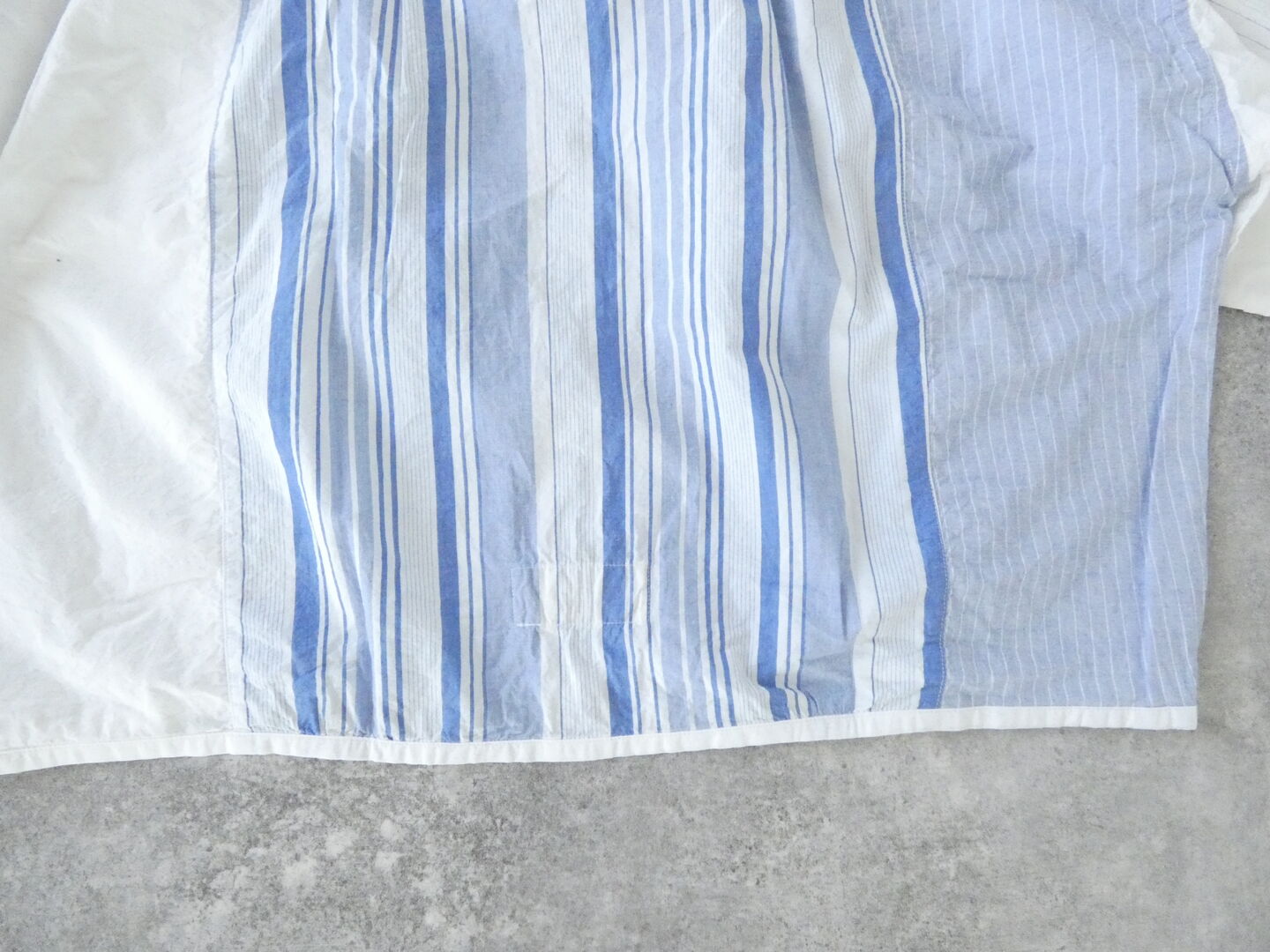 快晴堂(かいせいどう) 風をはらんでスゥイングする・ブルーブルーストライプ　風をはらむ、シャツの商品画像28