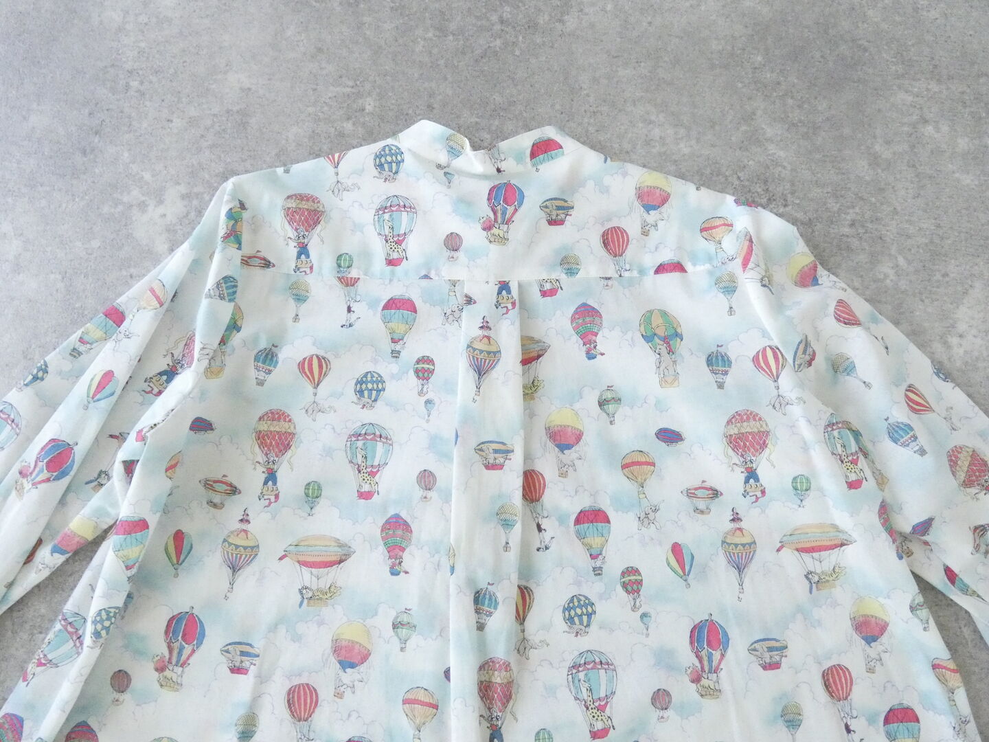 PK 気球に乗ったゾウのブラウスの商品画像27