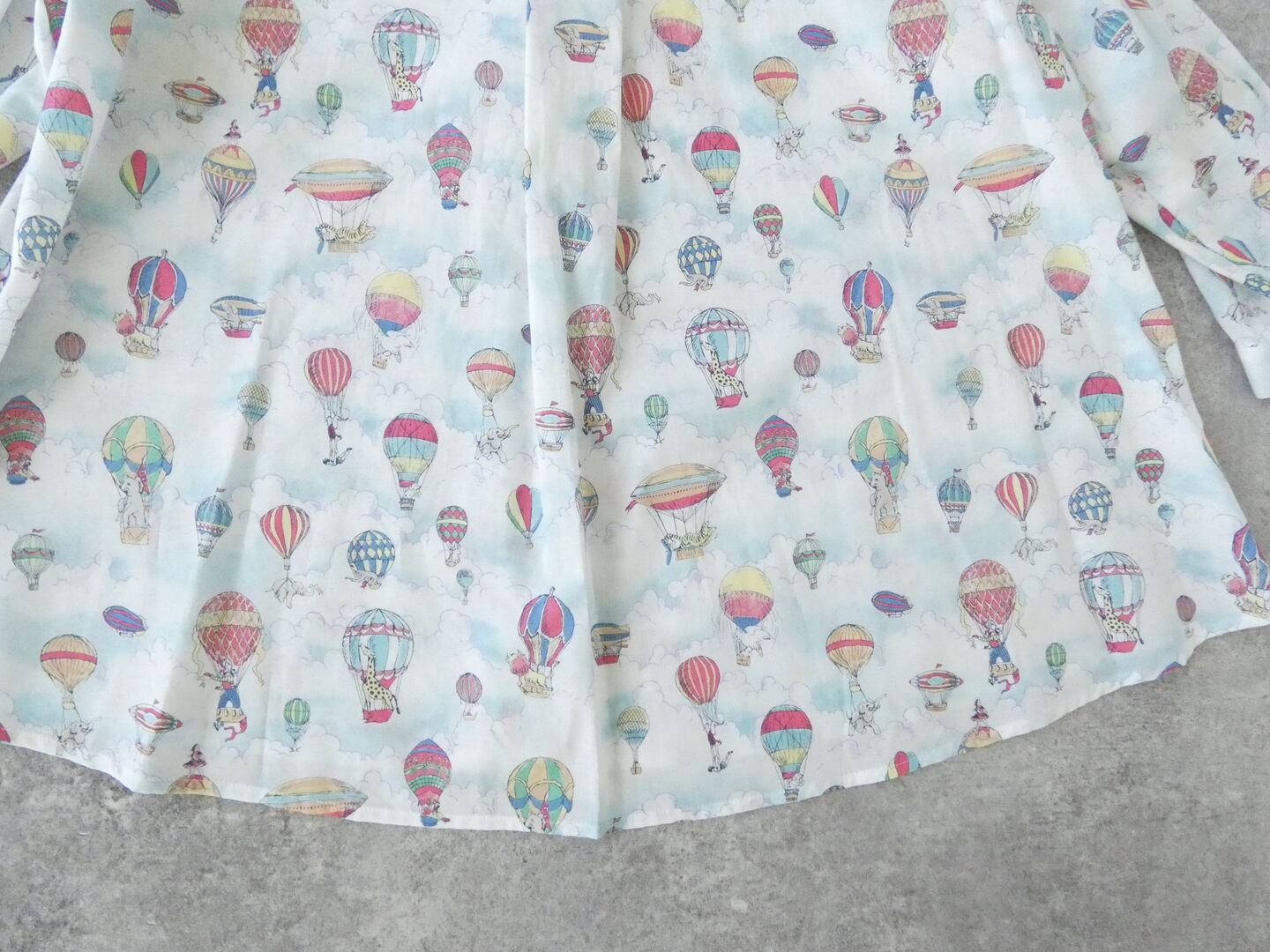 PK 気球に乗ったゾウのブラウスの商品画像28