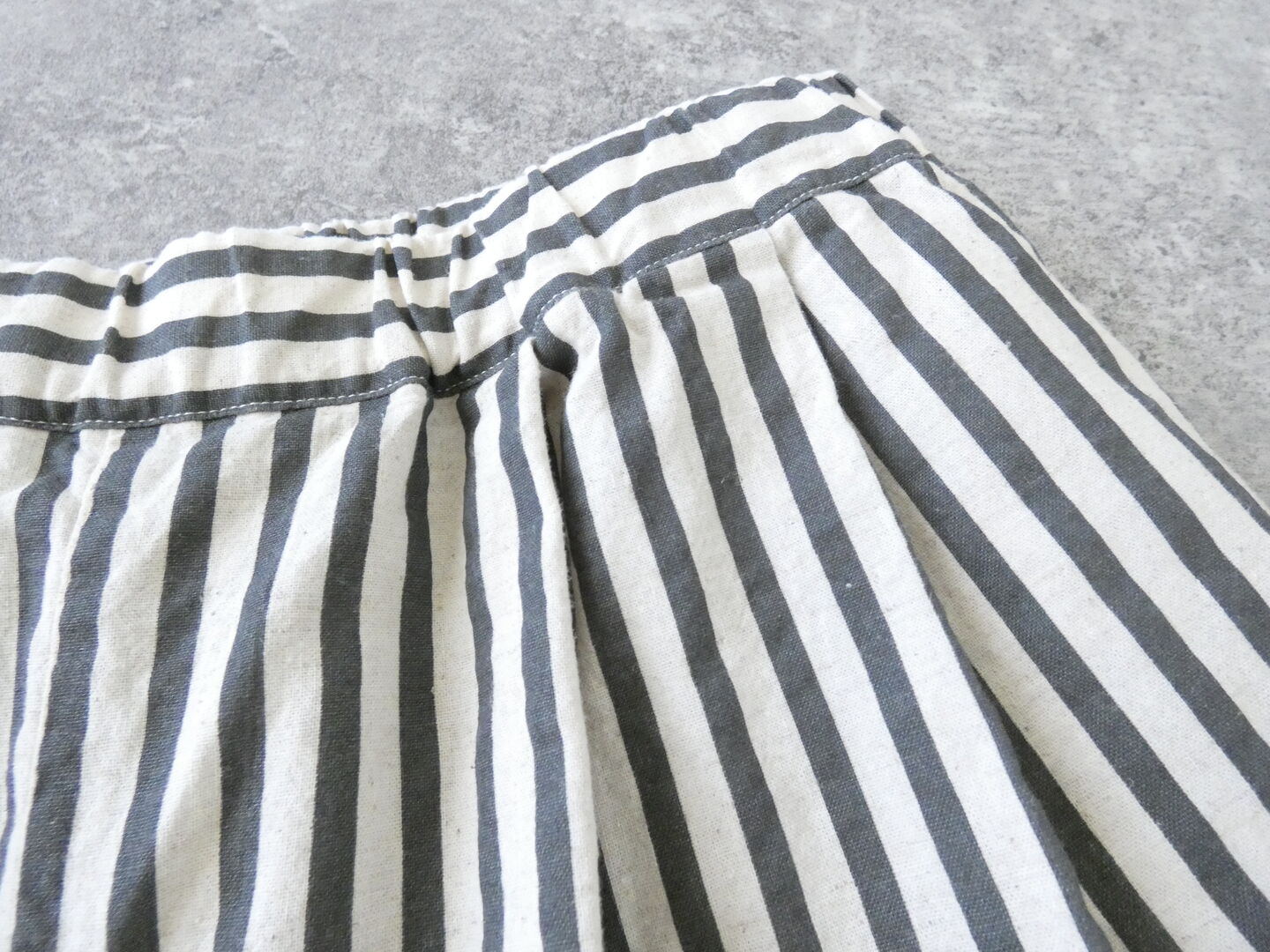 prit(プリット) 20/1コットンリネンストライププリントタックイージーパンツの商品画像22