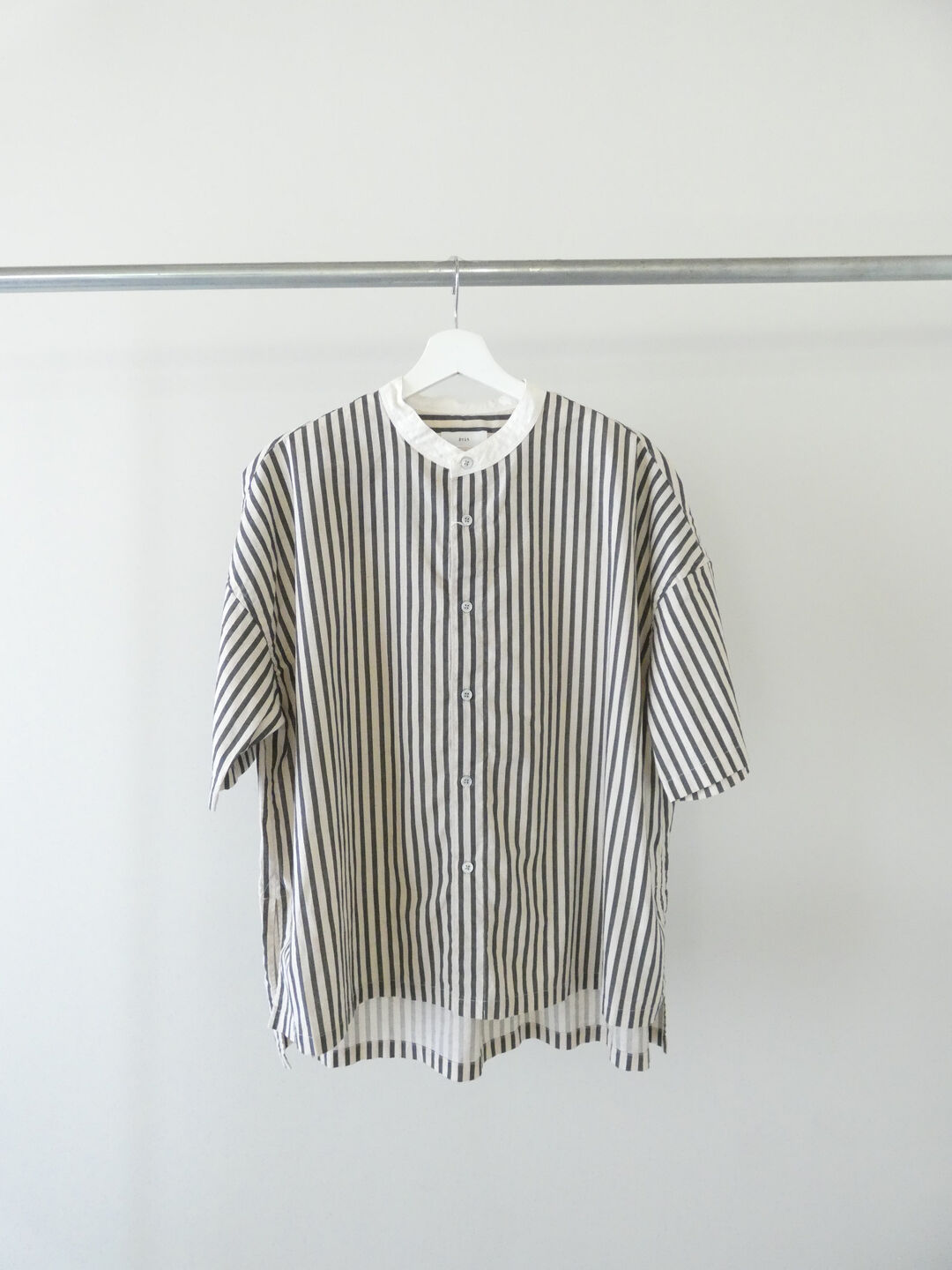 prit(プリット) 20/1コットンリネンストライププリント5分袖スタンドカラークレリックシャツの商品画像10