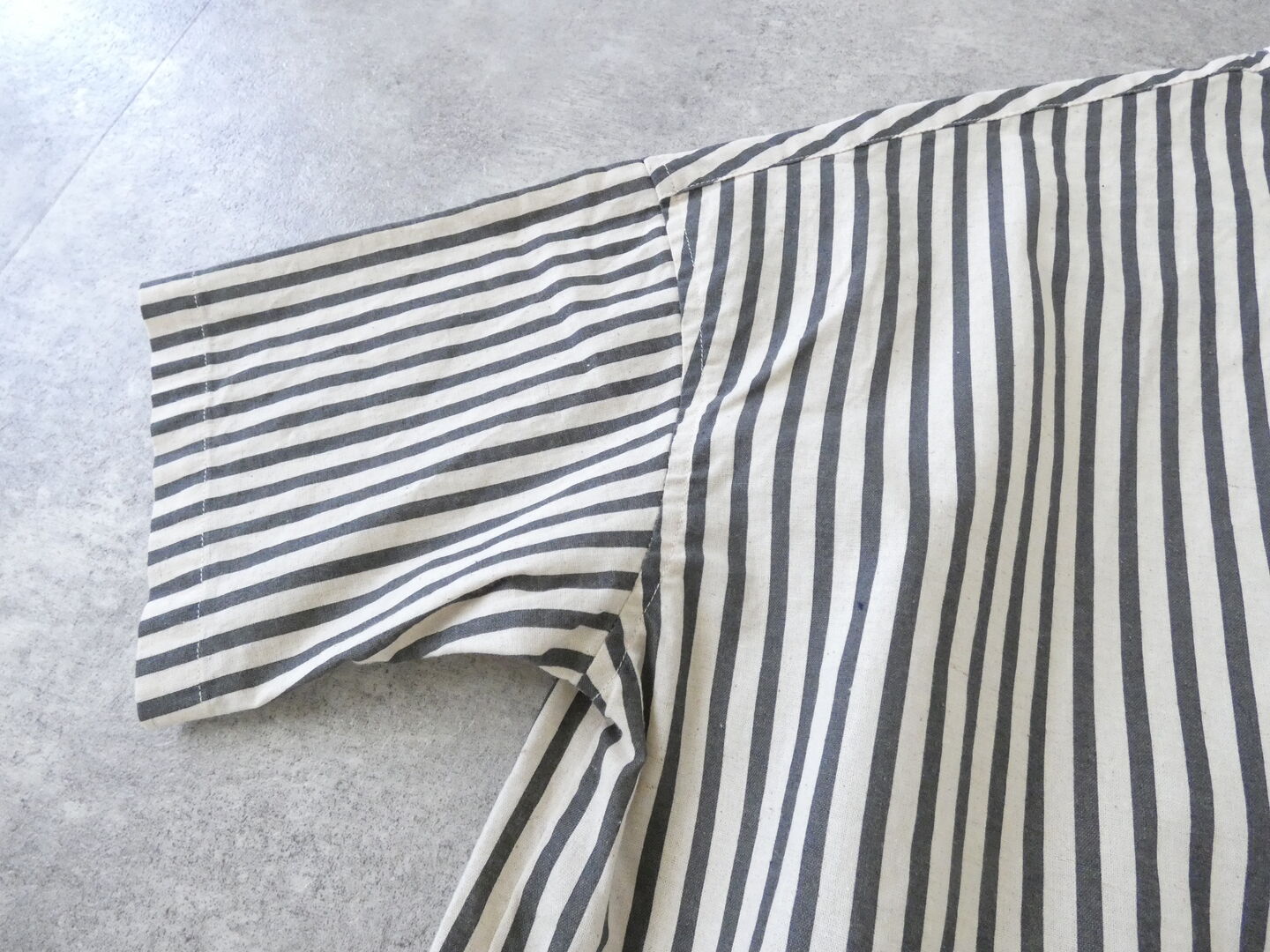 prit(プリット) 20/1コットンリネンストライププリント5分袖スタンドカラークレリックシャツの商品画像22