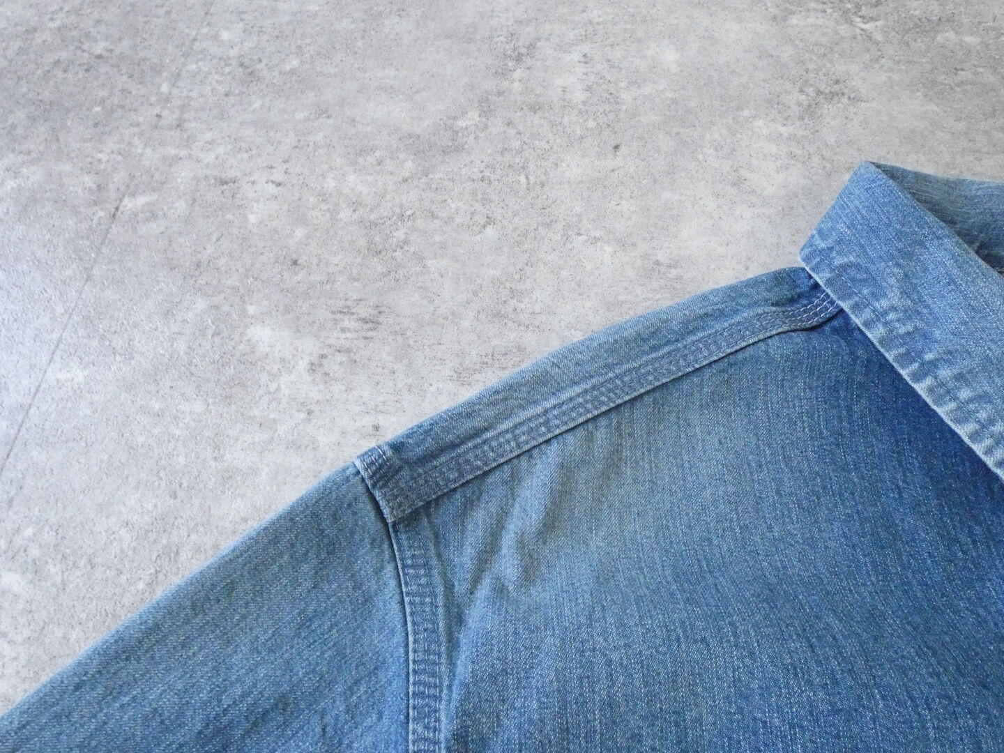 Veritecoeur(ヴェリテクール) デニムプルオーバーシャツの商品画像25