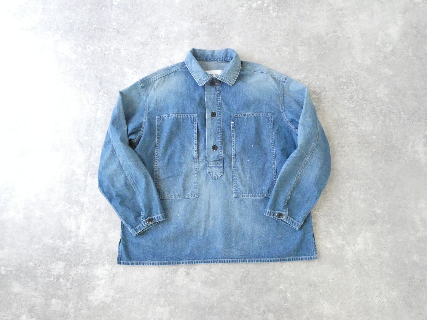 Veritecoeur(ヴェリテクール) デニムプルオーバーシャツの商品画像3