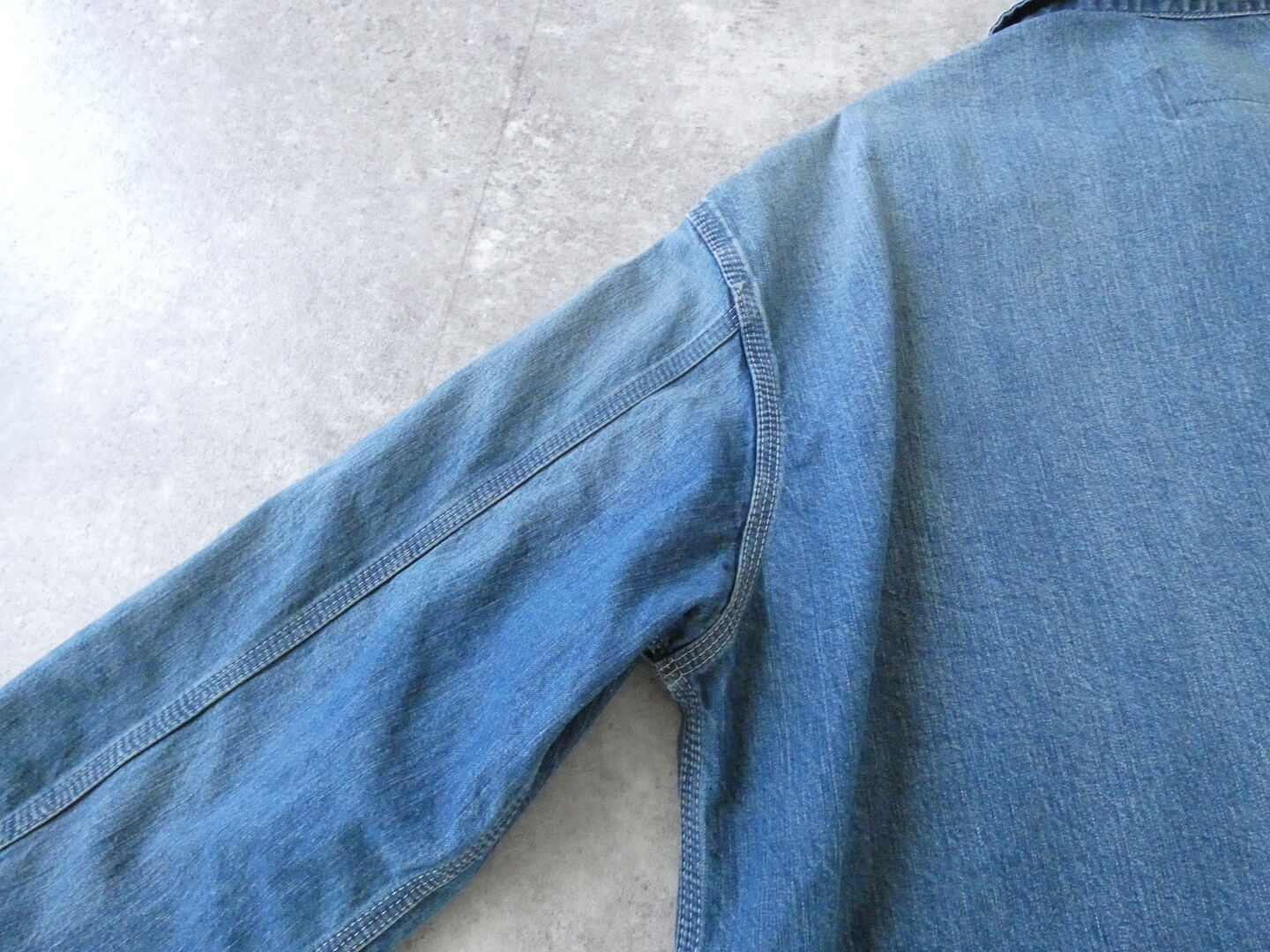 Veritecoeur(ヴェリテクール) デニムプルオーバーシャツの商品画像32