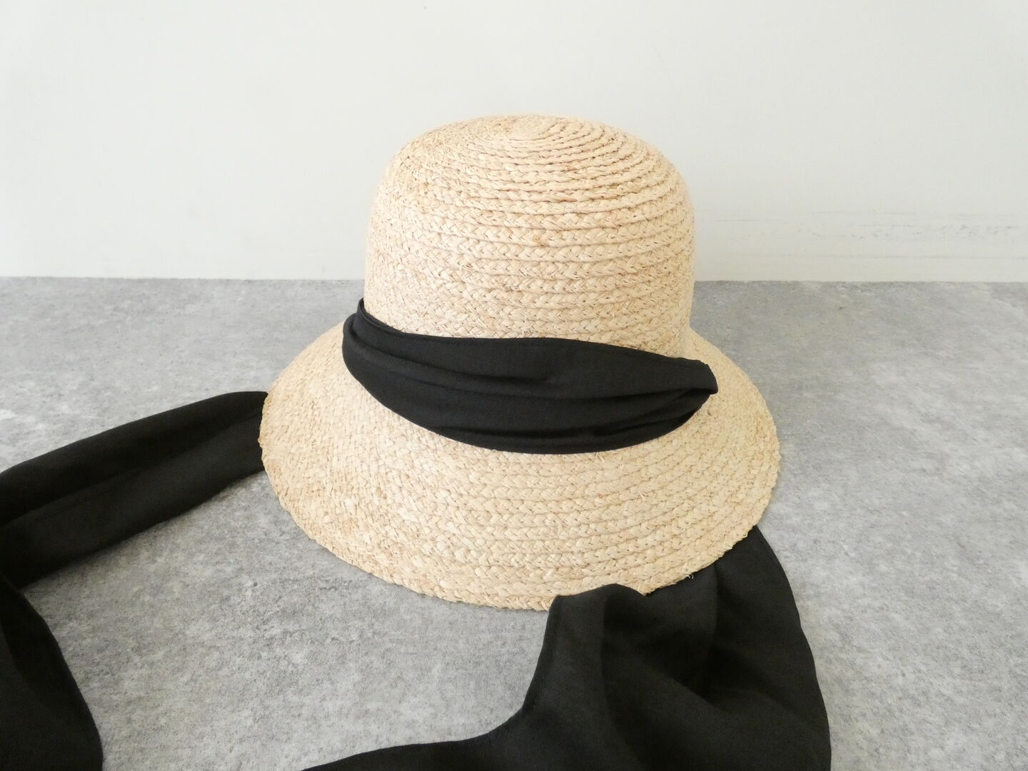 shs 被るだけでこなれた仕上がりに ラフィアのロングリボンハットの商品画像21