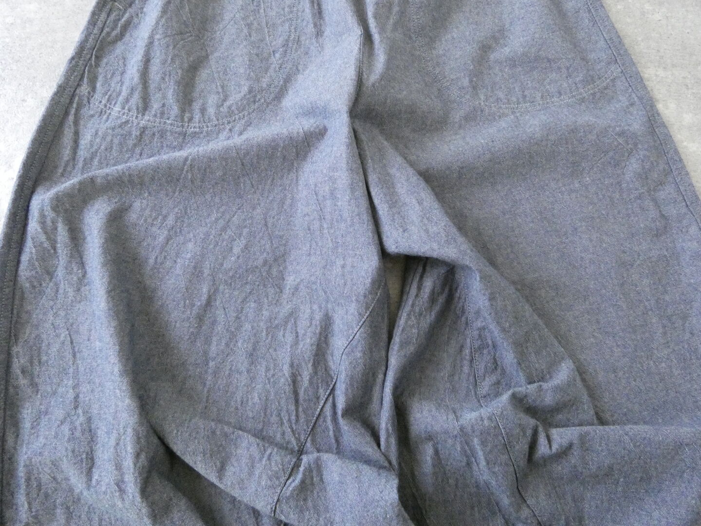 D.M.G.(ディーエムジー) シャンブレーワッシャーパネルボールパンツの商品画像20