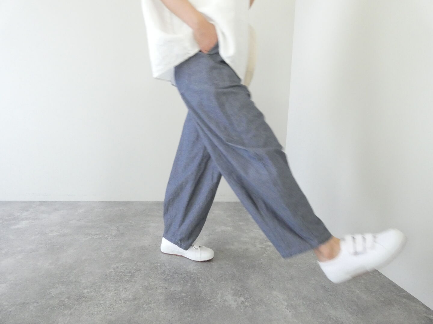 D.M.G.(ディーエムジー) シャンブレーワッシャーパネルボールパンツの商品画像6