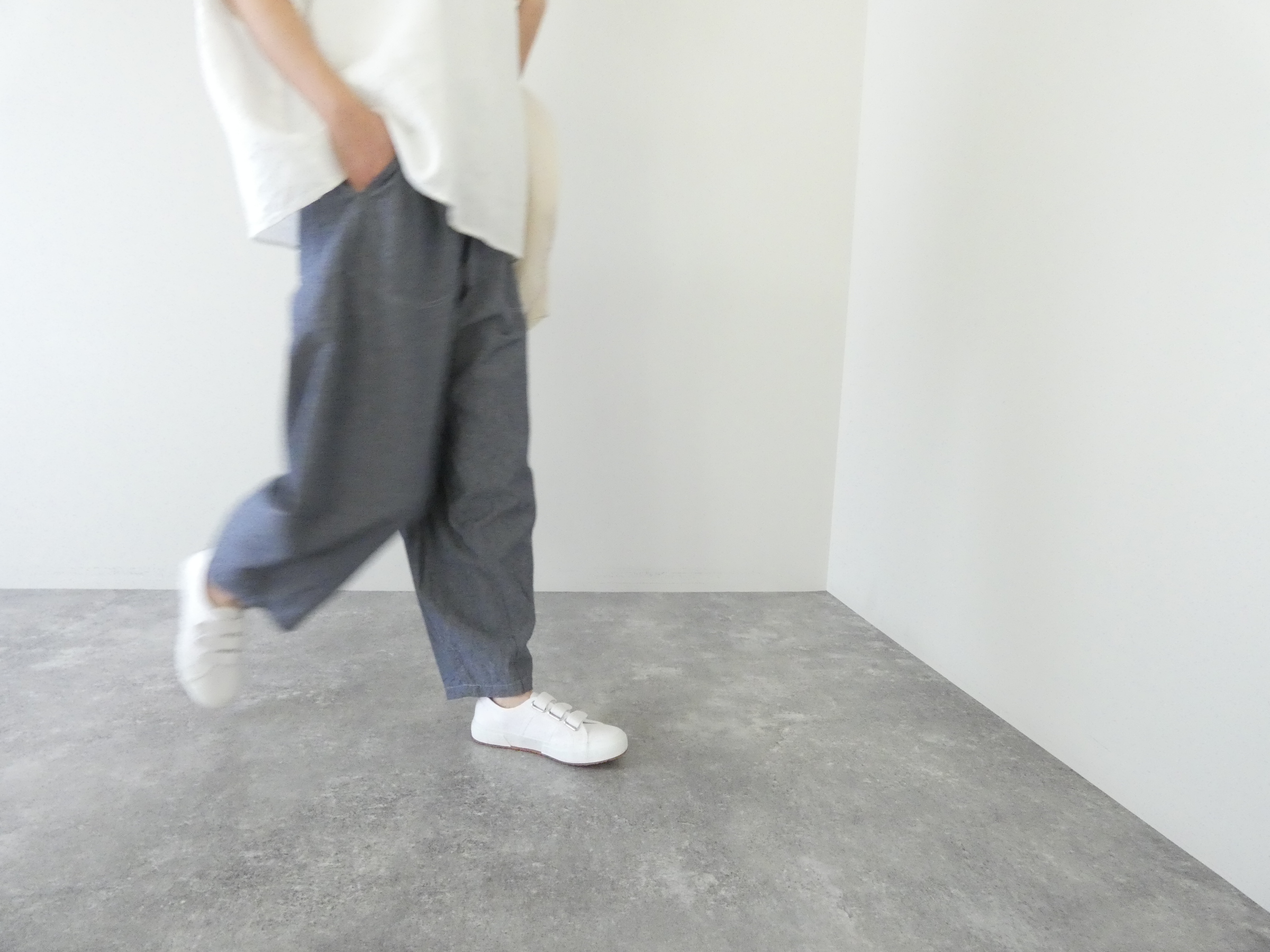 D.M.G.(ディーエムジー) シャンブレーワッシャーパネルボールパンツの商品画像8