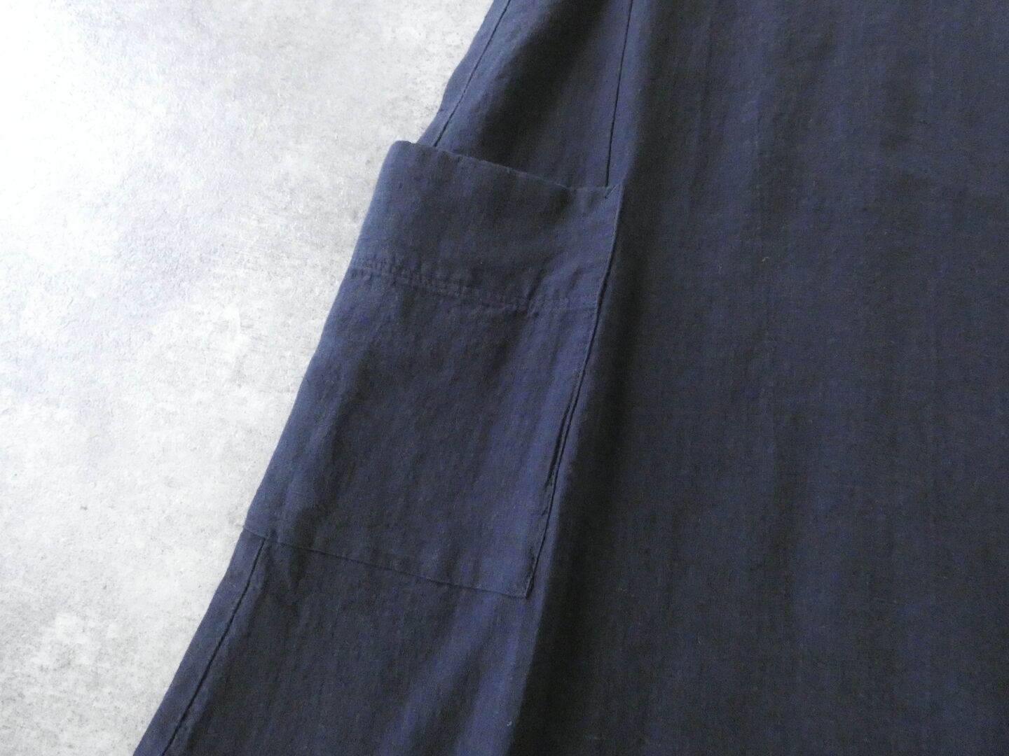 Hands of creation(ハンズオブクリエイション) リネン桐七炊きVネックフレアラインジャンバースカートの商品画像32