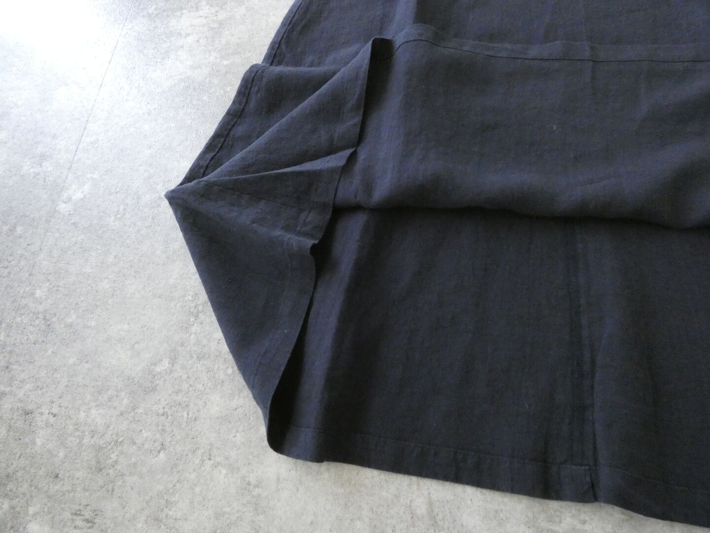 Hands of creation(ハンズオブクリエイション) リネン桐七炊きVネックフレアラインジャンバースカートの商品画像34