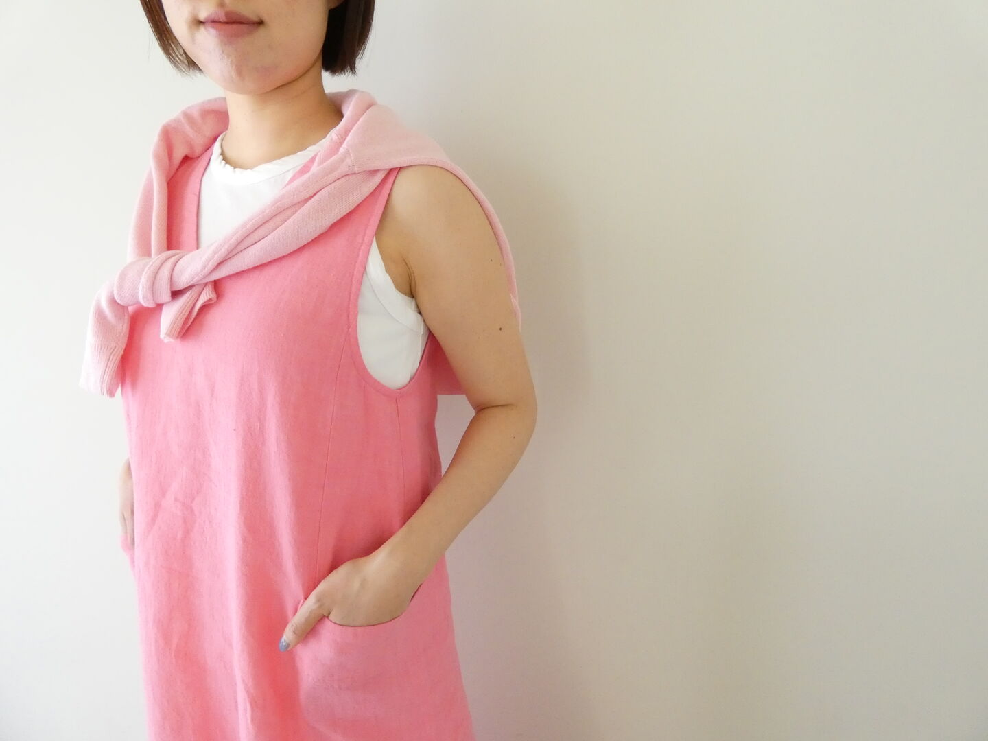 Hands of creation(ハンズオブクリエイション) リネン桐七炊きVネックフレアラインジャンバースカートの商品画像4