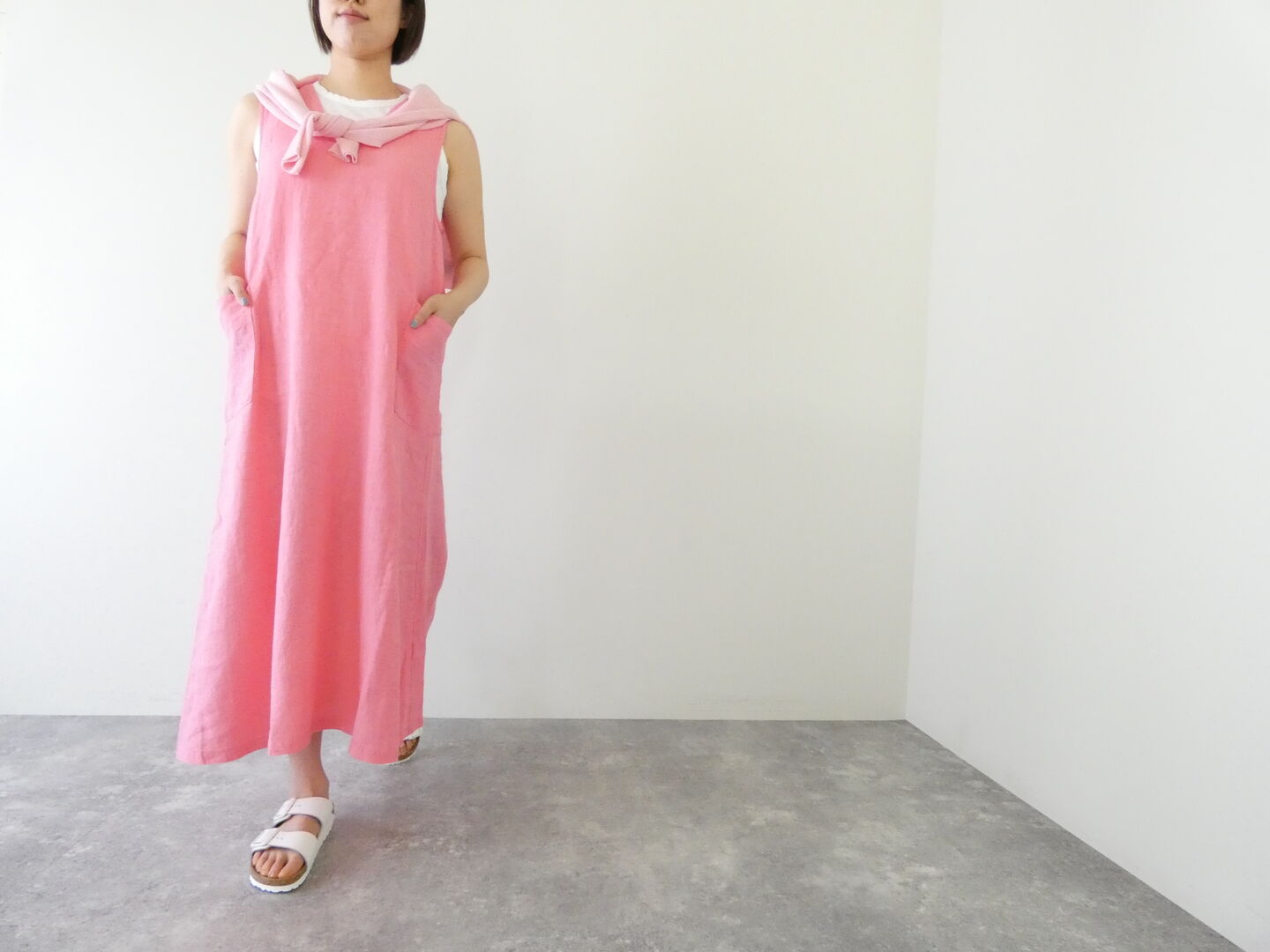 Hands of creation(ハンズオブクリエイション) リネン桐七炊きVネックフレアラインジャンバースカートの商品画像7