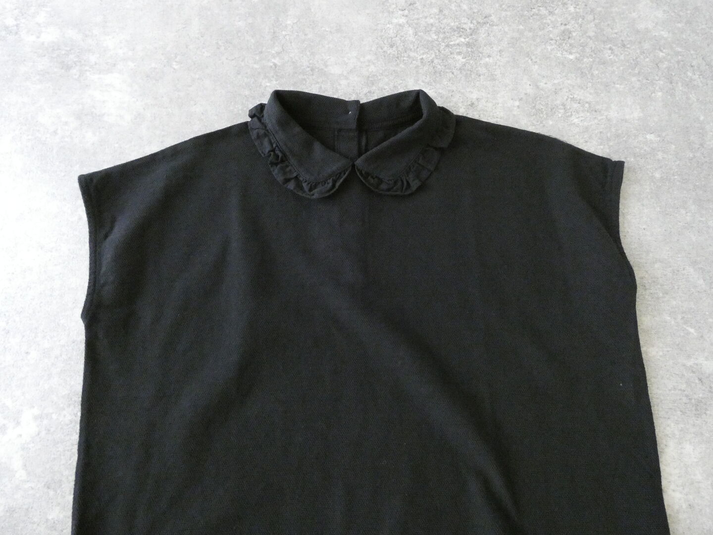 Hands of creation(ハンズオブクリエイション) ラフィスウェーデン鹿の子無地フリルカラープルオーバーの商品画像18