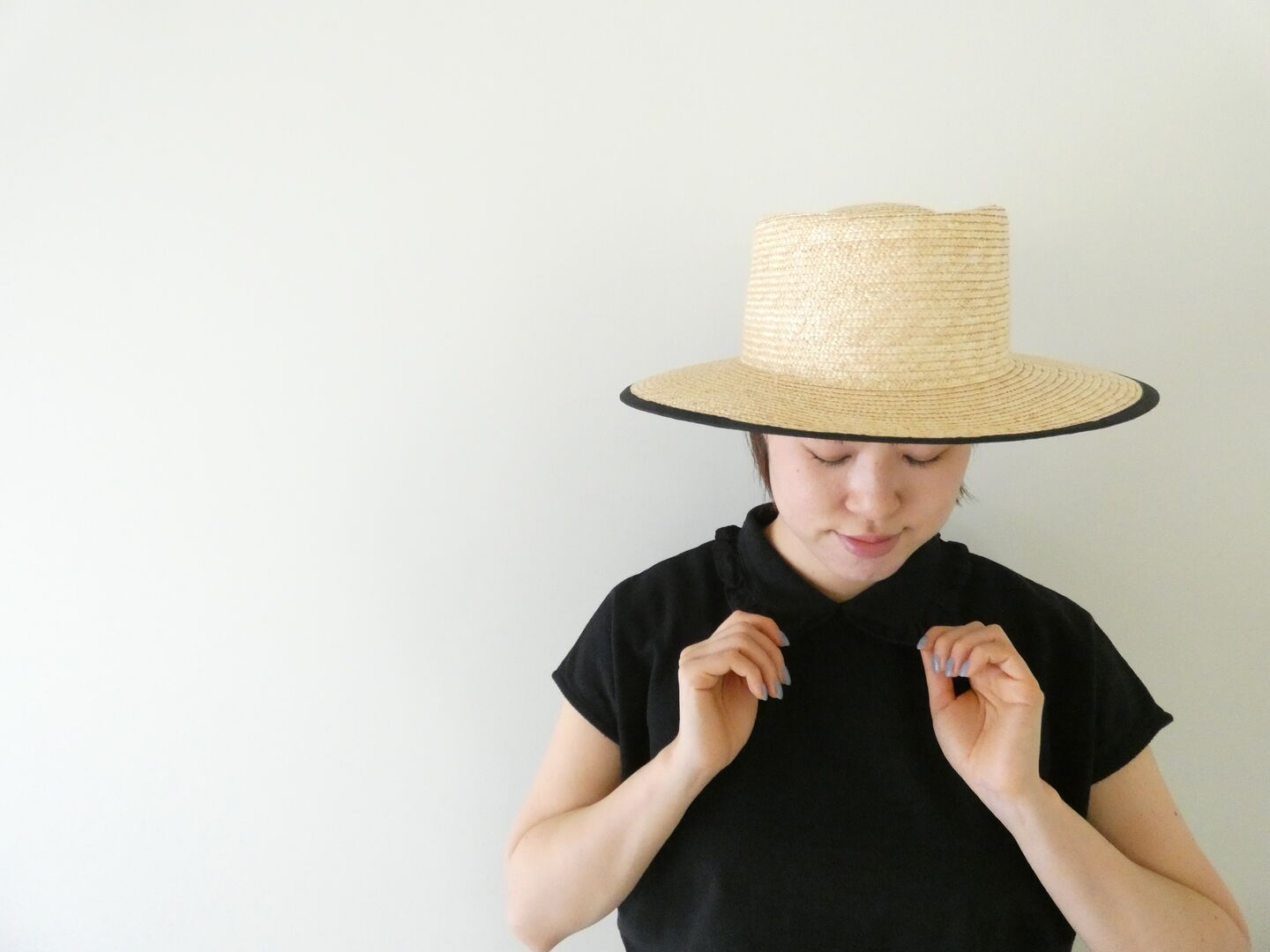 Hands of creation(ハンズオブクリエイション) ラフィスウェーデン鹿の子無地フリルカラープルオーバーの商品画像4