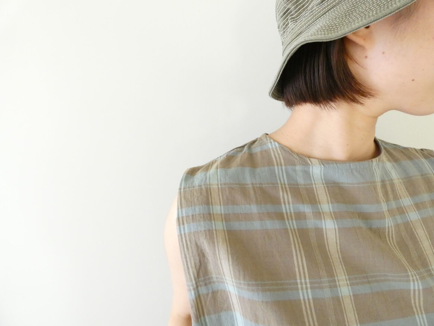 ichi(イチ) チェックスリーブレスプルオーバーの商品画像4