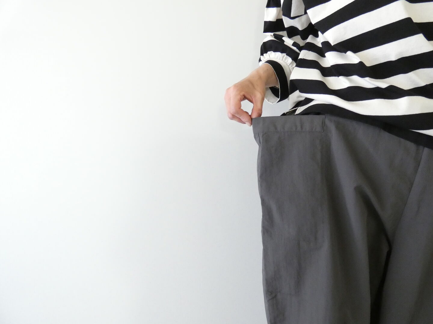 āta(アタ) pants 1. ナイロンコクーンパンツの商品画像5