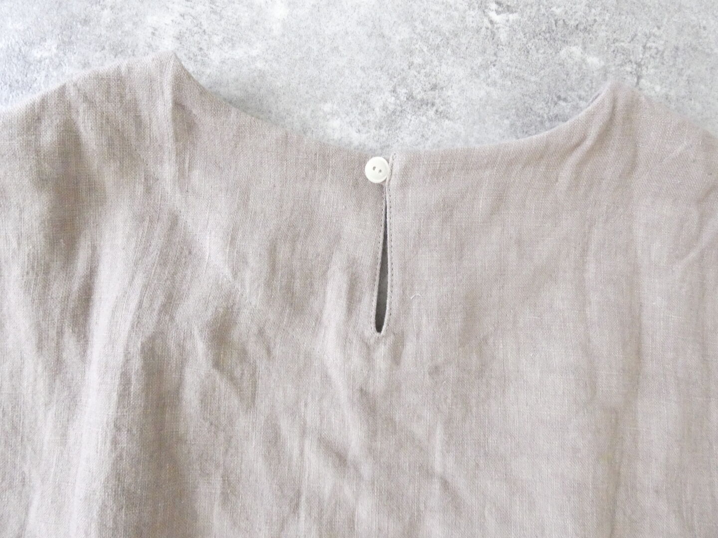 LinenYa(リネンヤ) リネンVネックノースリーブブラウスの商品画像33