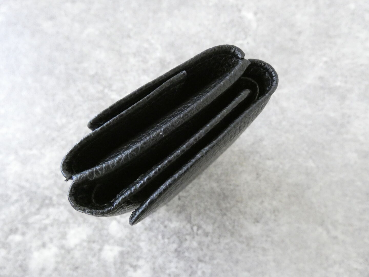 FEU D'UN PHARE(フーダンファール) カウレザー3つ折り財布の商品画像30